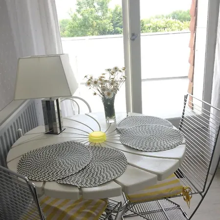 Deux Pieces A Cabourg-plage. Entre Thalasso Et Golf, Les Sejours D'heloise Apartment